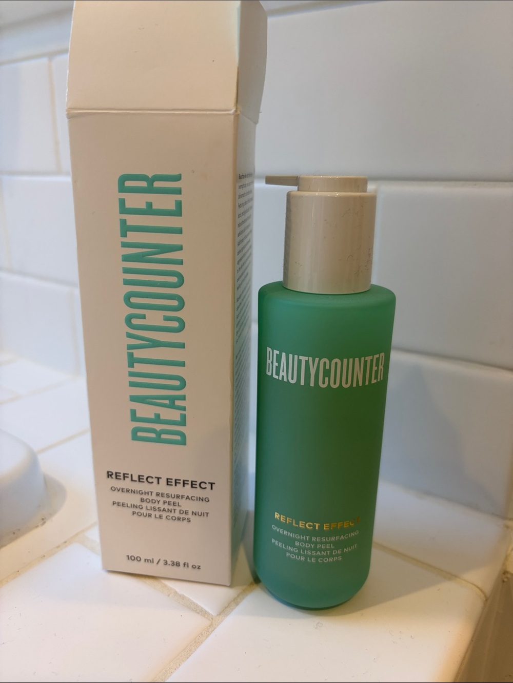 beautycounter Reflect Effect Overnight Resurfacing Body Peel — Green Bottle